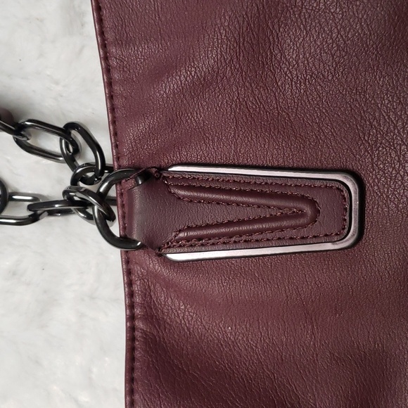 Simply Vera by Vera Wang Large Shoulder Bag Tote Maroon Fades to Black - Picture 6 of 16